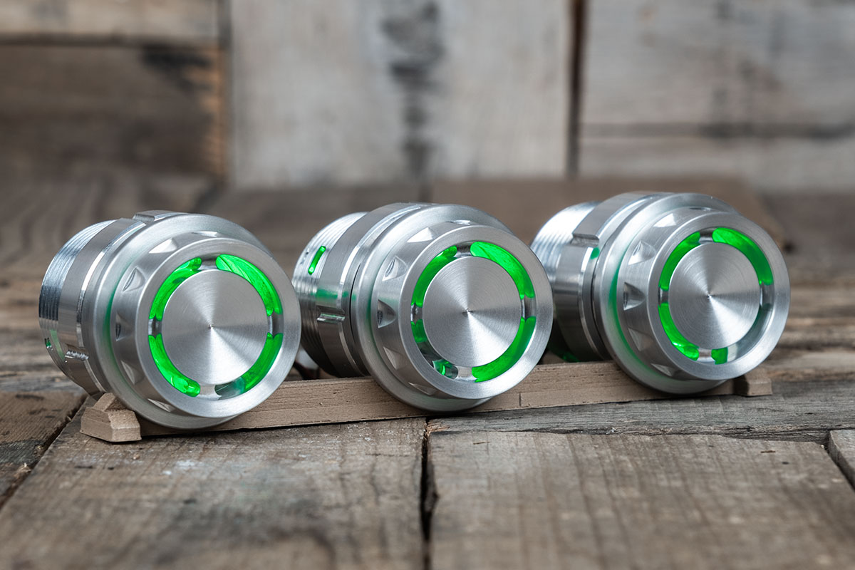 RM-16-7053S-G-R REACTOR PODS SATIN GREEN LED RIGHT